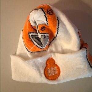 Children’s white Star Wars BB8 winter hat, children’s one size